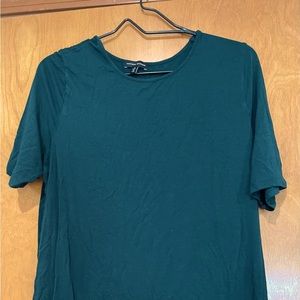 Universal Standard tee shirt/top, size small (14-16), dark green